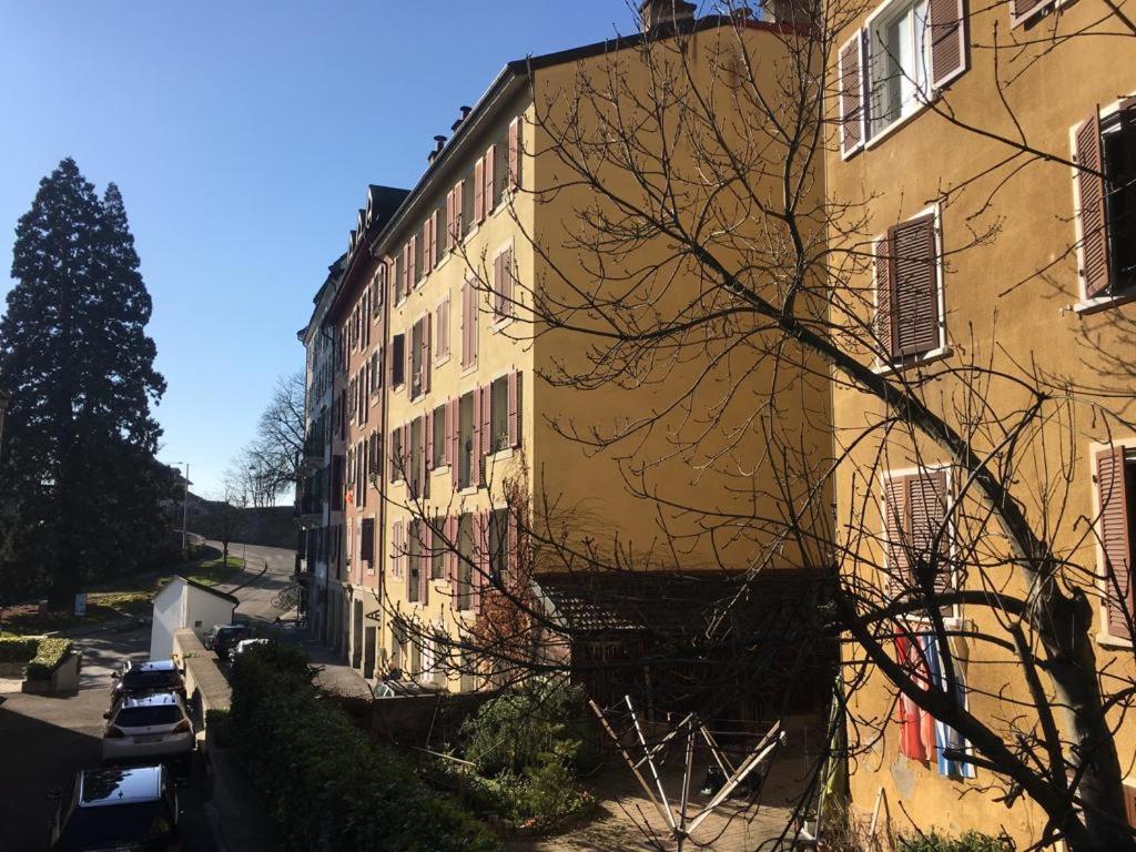 Parking voiture&Appartement 2pcs Lausanne centre Buitenkant foto